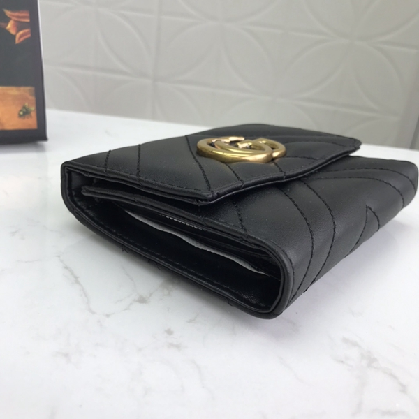 グッチ財布コピー内部構造